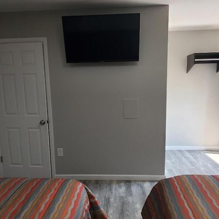 Villa Rosa Motel Painesville Екстер'єр фото